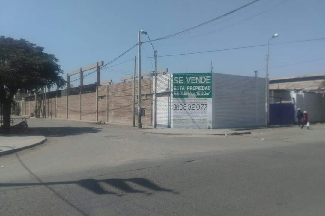 VENDO, terreno plano, cercado, en la Urb. Santa Elena, en el Distrito de Ica, Ica