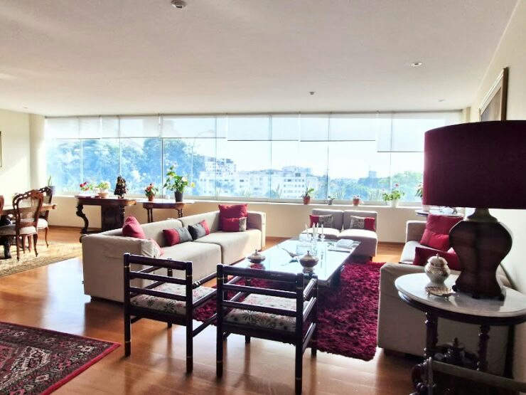 VENDO, Precioso, amplio y muy iluminado Dpto 230mts. 3dorm c/vista al Golf Los Inkas – Calle Los Topacios 153 Surco