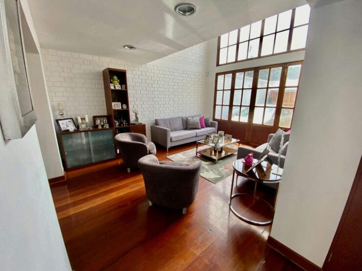 VENDO, Casa en Aurelio Miroquesada, San Isidro, a dos cuadras del Golf (3 dorm)