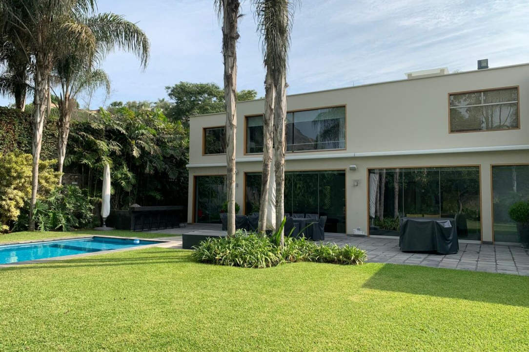 VENDO, excelente casa en Las Tipas, Casuarinas, Surco