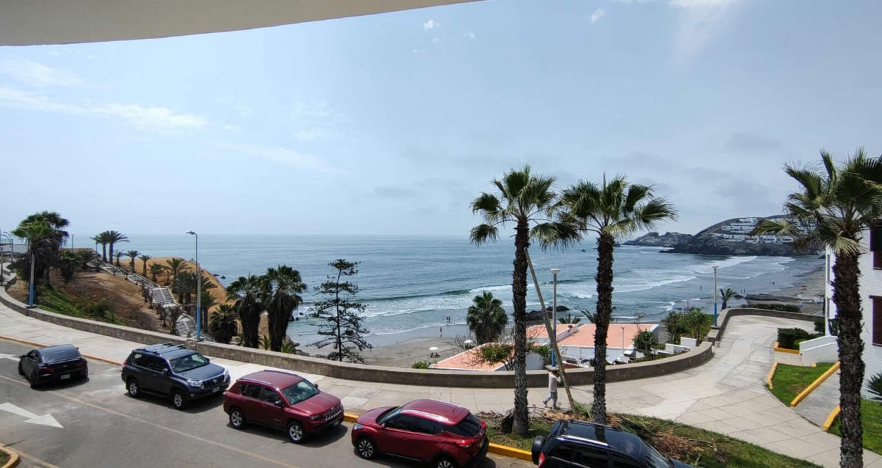 VENDO, lindo dpto en Santa Maria del Mar, vista al mar, primera fila
