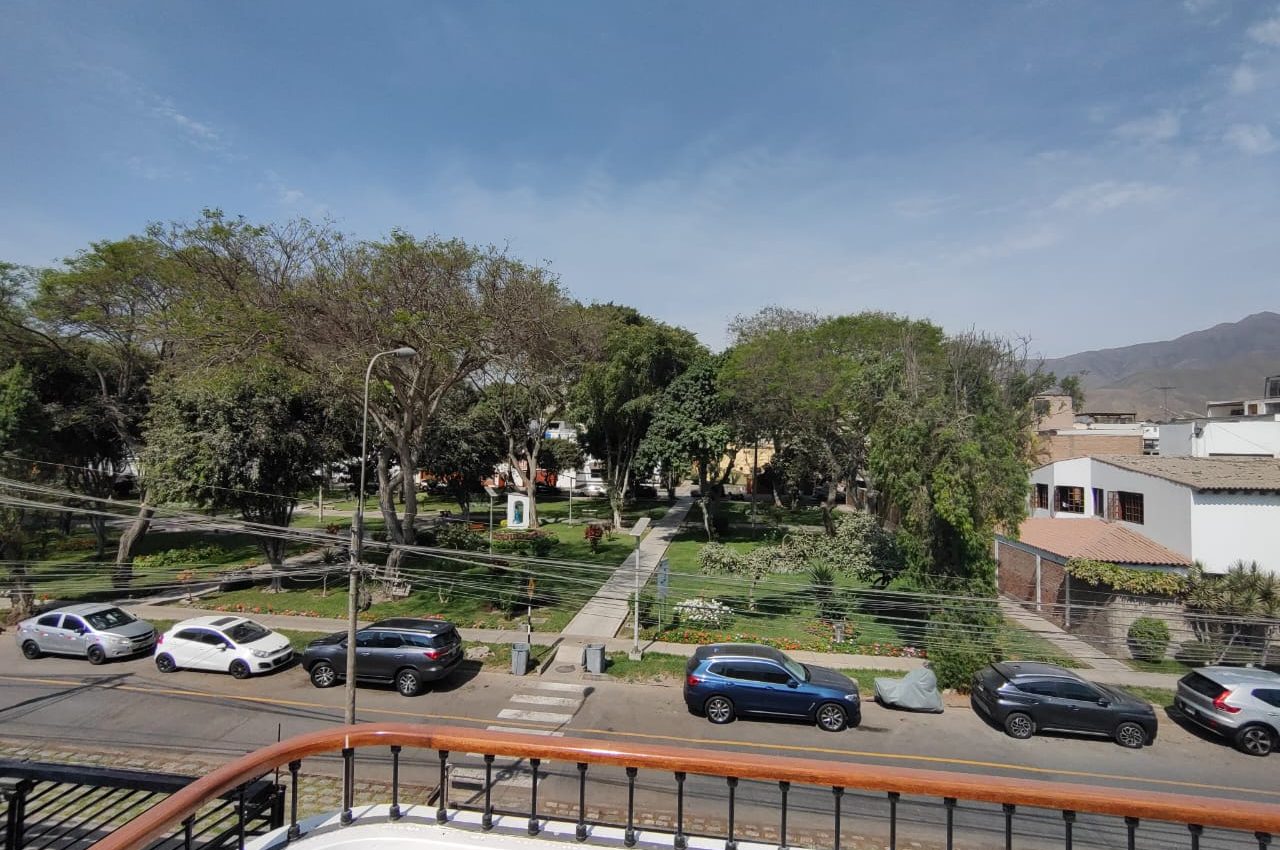 VENDO, dpto frente a parque en Los Ishpingos, ex los Abetos, El Remanso, La Molina