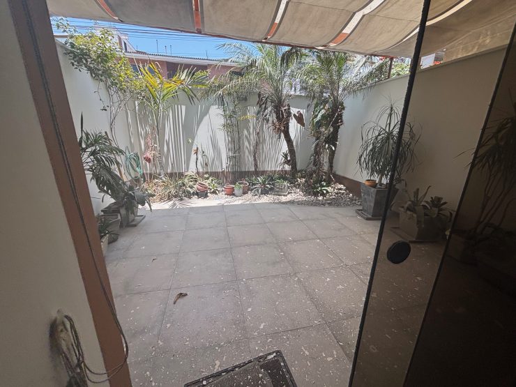 VENDO, dpto en primer piso elevado en Monte Carmelo 183, Chacarilla, Surco