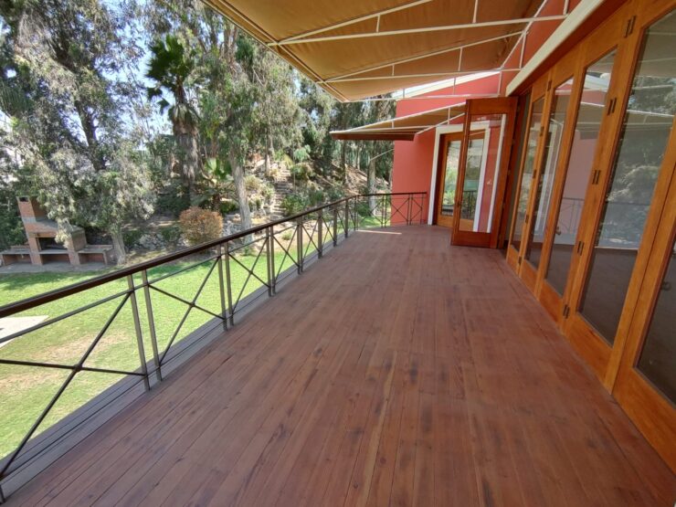 VENDO, Excelente casa en La Quebrada, La Planicie, La Molina, con piscina