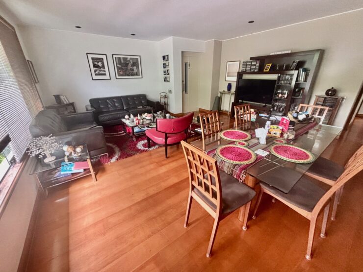 VENDO, EXCELENTE dpto flat, frente a parque, Las Viñas, La Aurora, Miraflores